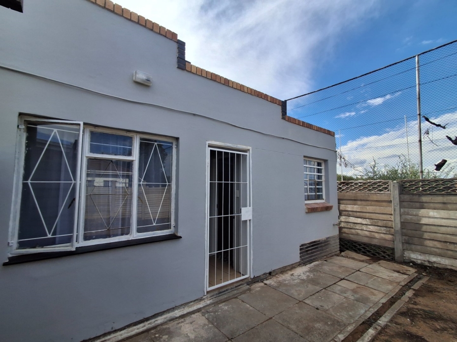 To Let 3 Bedroom Property for Rent in Willows Free State